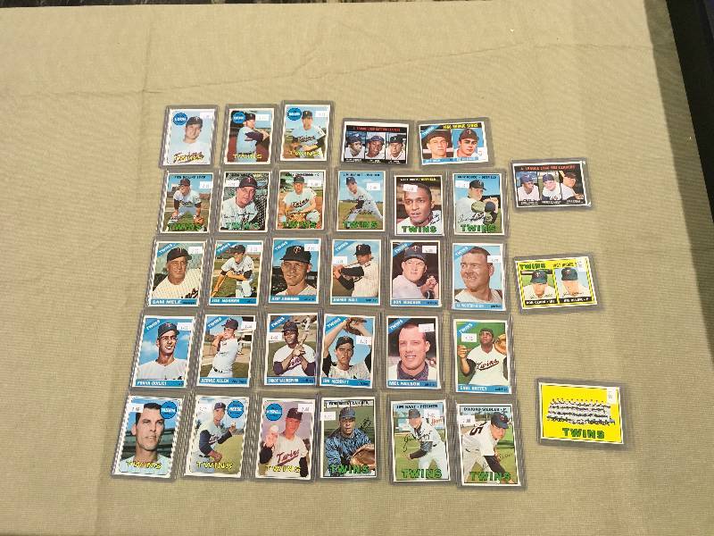 19666769 Minnesota Twins Card Lot