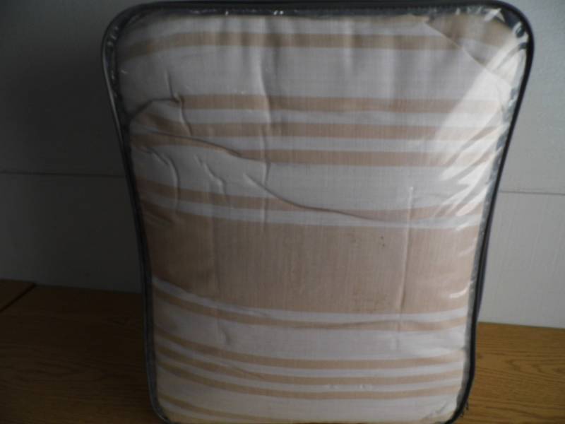 New Threshold Comforter Set