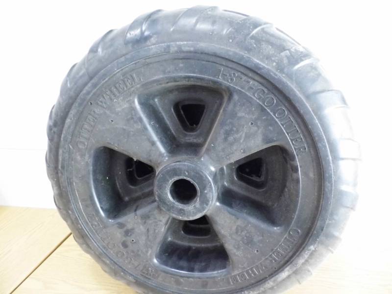 Pair of Otter Wheels