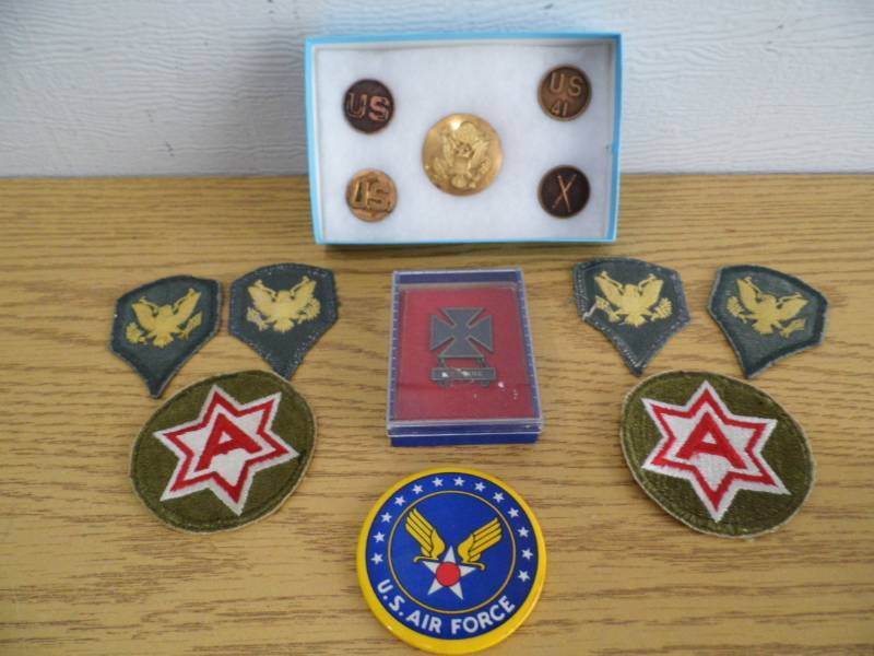 Military Medal - Insignias