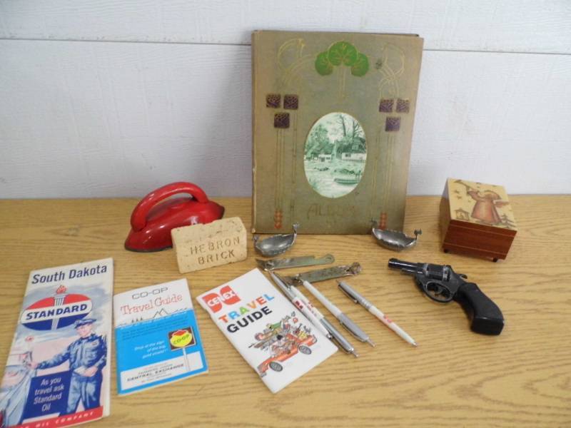 Collectibles - Decor