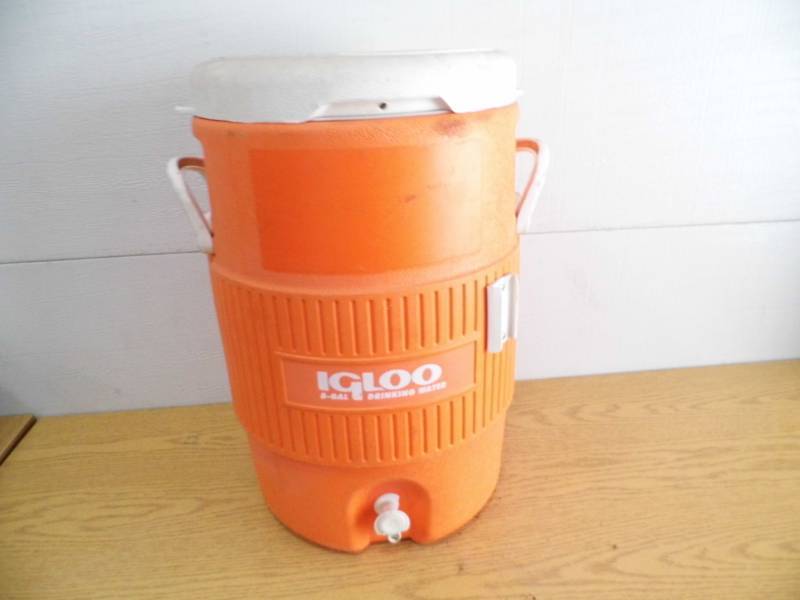 Igloo Water Jug