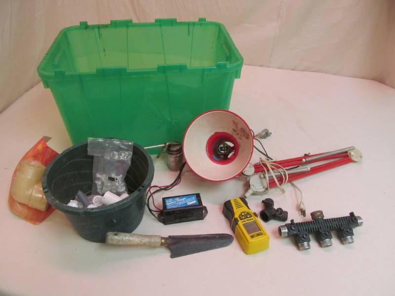 lot 23 image: shop equipment