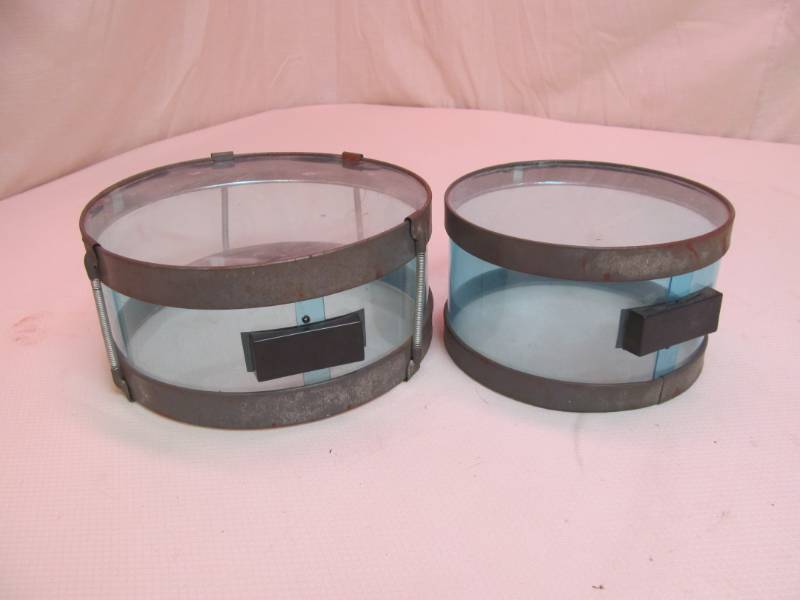 lot 31 image: drums