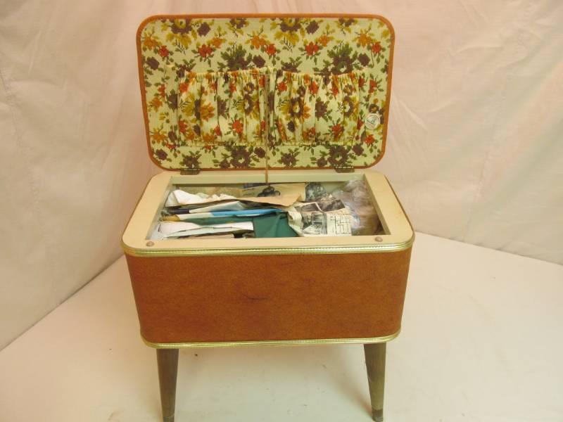 lot 34 image: sewing machine stool ,sewing items