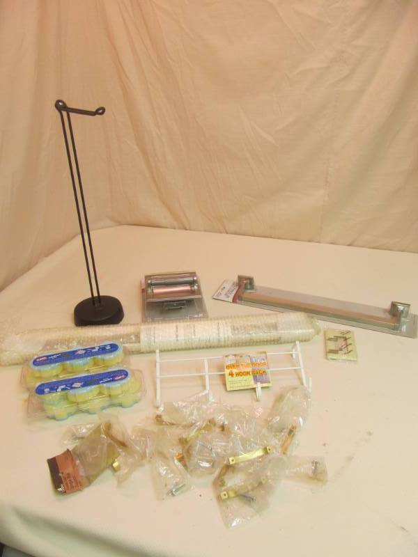 lot 53 image: bathroom hardware