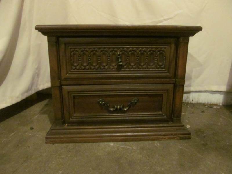 lot 69 image: vintage nightstand