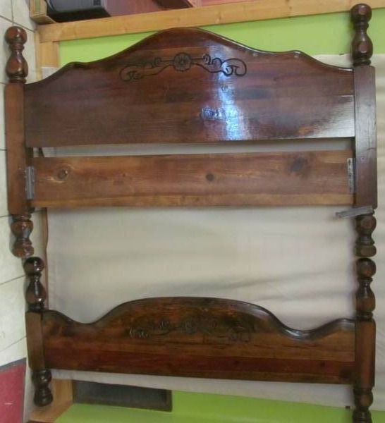 lot 110 image: head , foot boards