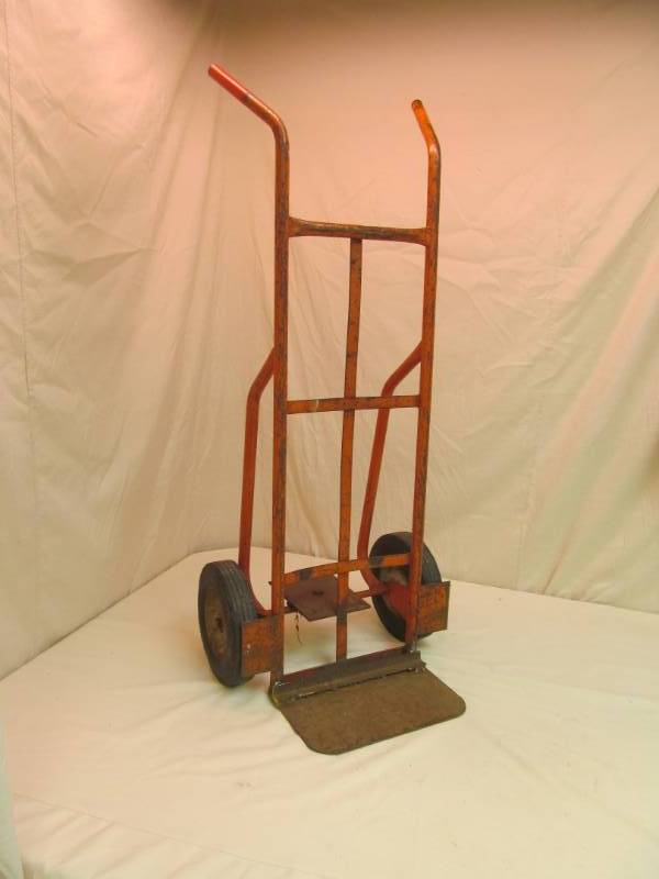 lot 154 image: utility cart