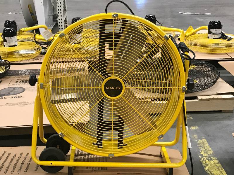 lot 28 image: STANLEY 24 Direct Drive Cradle Drum Fan