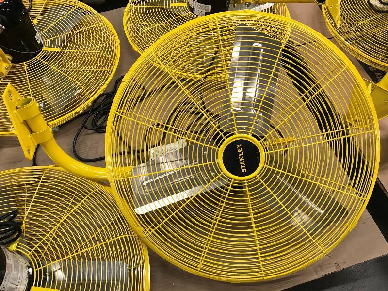 lot 50 image: STANLEY 24 High Velocity Oscillating Wall Mount Fan