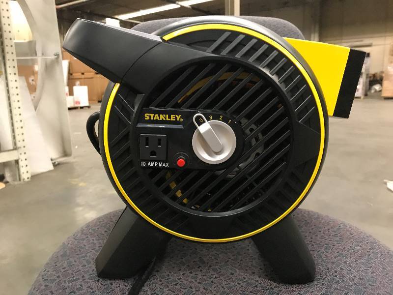 lot 68 image: STANLEY Heavy-Duty Utility Blower