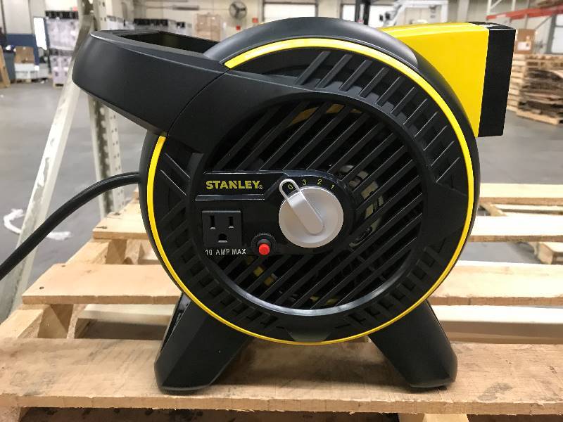 lot 72 image: STANLEY Heavy-Duty Utility Blower