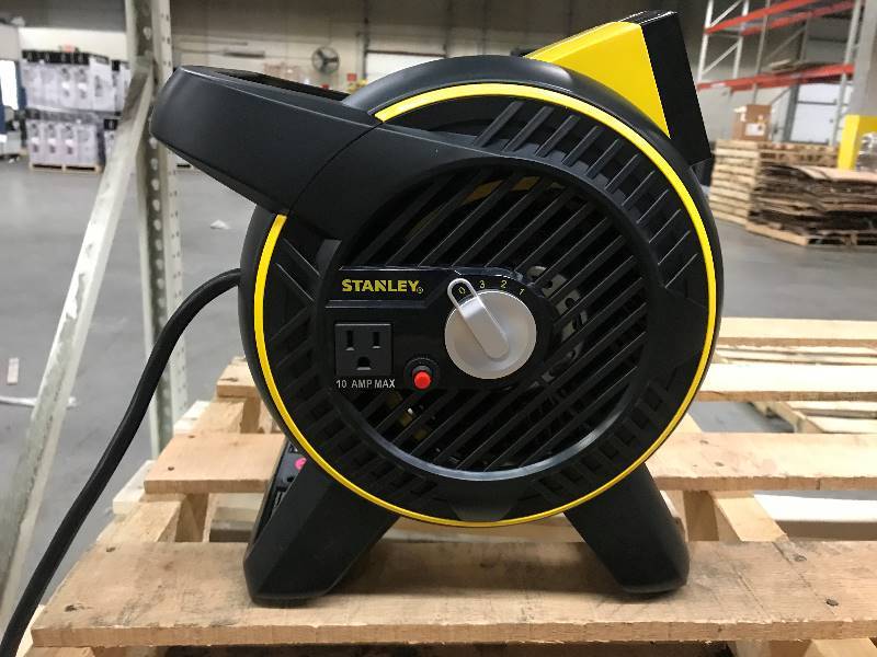 lot 73 image: STANLEY Heavy-Duty Utility Blower