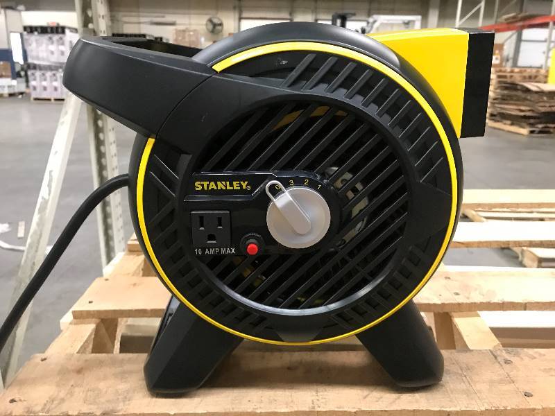 lot 76 image: STANLEY Heavy-Duty Utility Blower