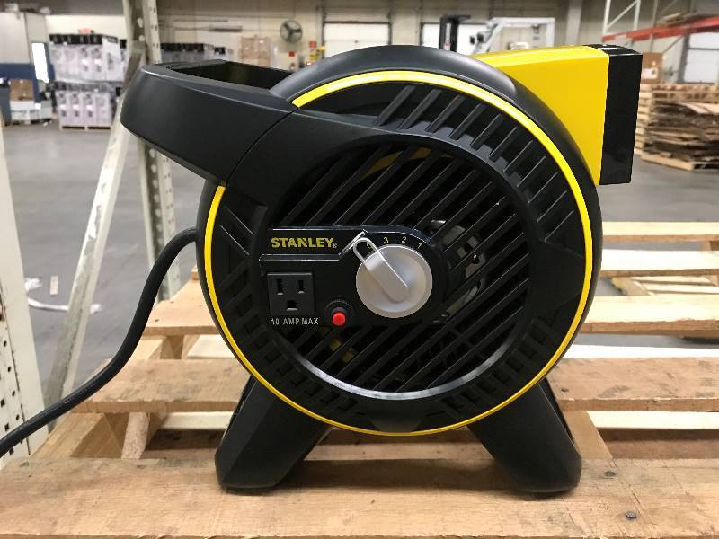 lot 80 image: STANLEY Heavy-Duty Utility Blower