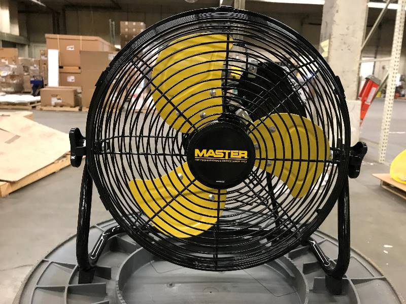 lot 84 image: Master 12 Professional High Velocity Direct Drive Floor Fan