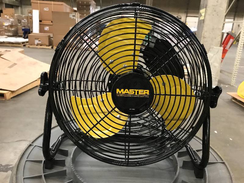 lot 90 image: Master 12 Professional High Velocity Direct Drive Floor Fan
