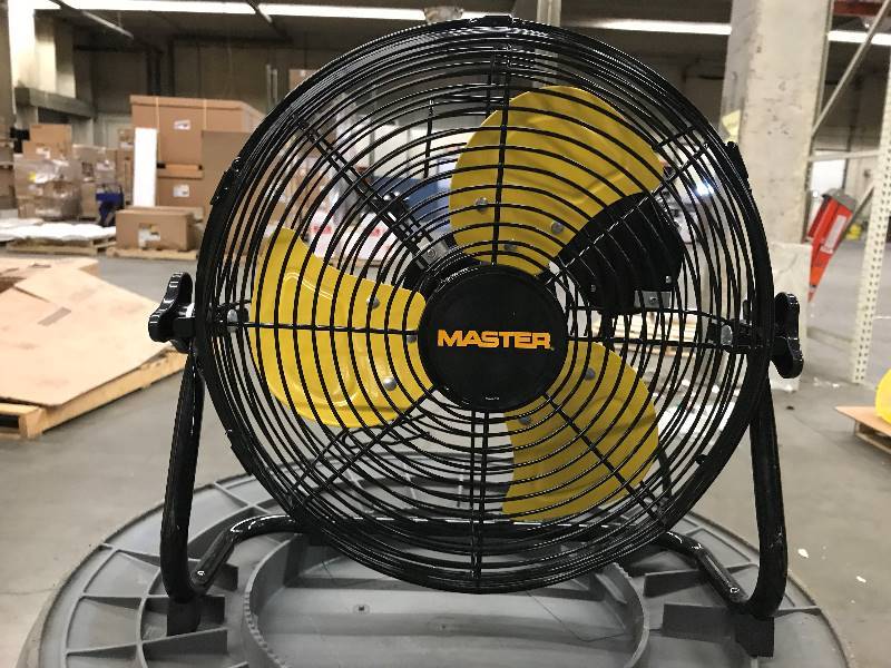 lot 93 image: Master 12 Professional High Velocity Direct Drive Floor Fan