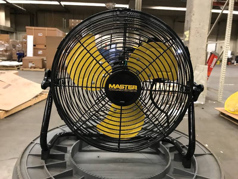 lot 96 image: Master 12 Professional High Velocity Direct Drive Floor Fan