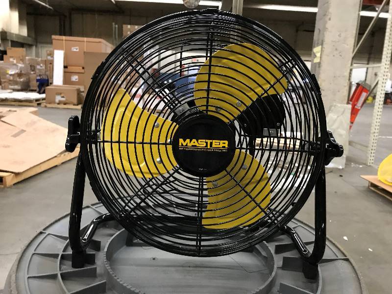 lot 99 image: Master 12 Professional High Velocity Direct Drive Floor Fan