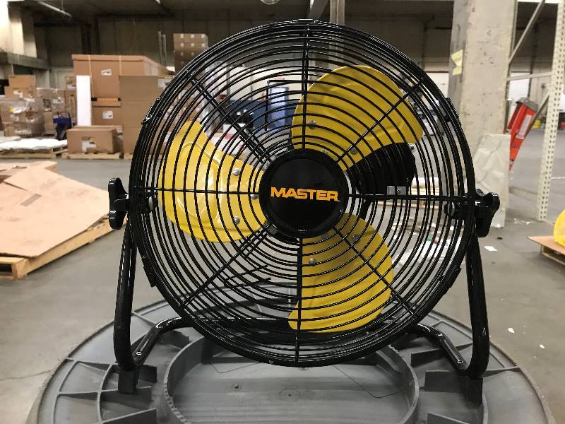 lot 81A image: Master 12 Professional High Velocity Direct Drive Floor Fan