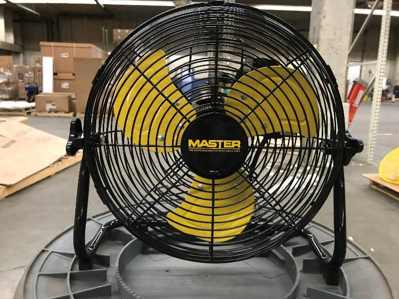 lot 81B image: Master 12 Professional High Velocity Direct Drive Floor Fan