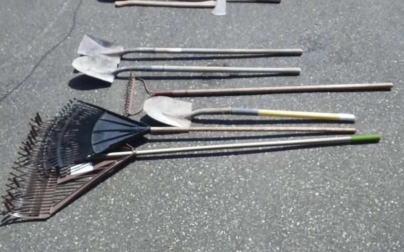 lot 104 image: 3-Rakes, 3-Shovels