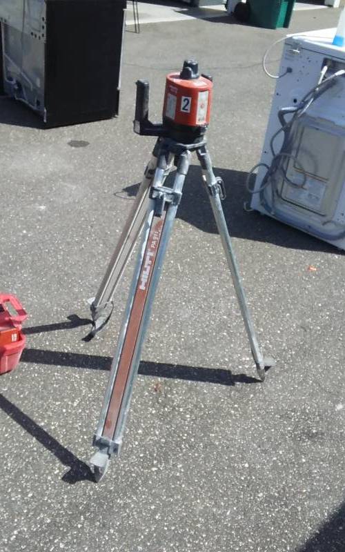 lot 126 image: Hilti Self Levelling Laser Level PR-15 - Works (Has New Batteries)