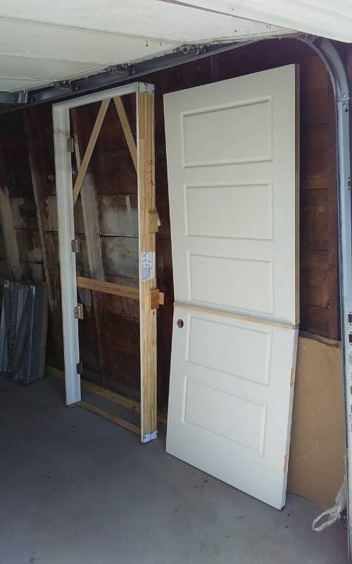 lot 135 image: NEW Dutch Door Set