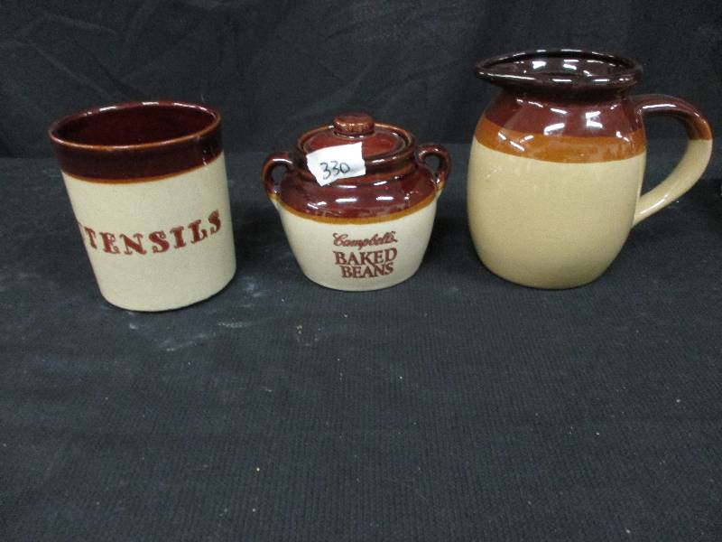 lot 29 image: 3 Piece Set Crockware Baked Beans