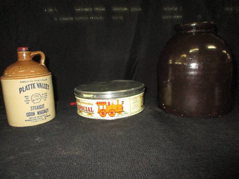 lot 50 image: Small Whisky Jug and Vintage Pie Tin and Log House Country Crock Double Glazed Brown