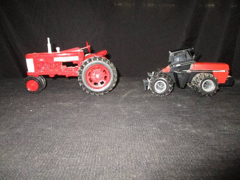 lot 61 image: Tractors