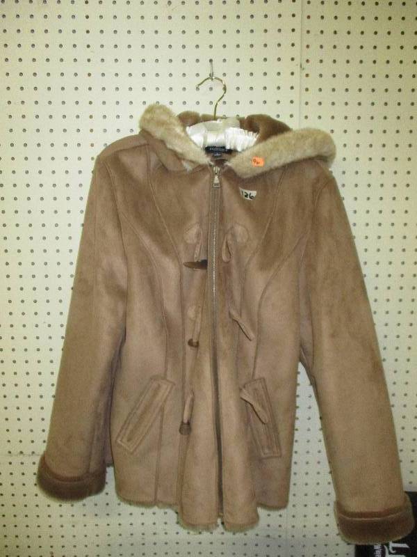 lot 96 image: Size Large Leather Coat