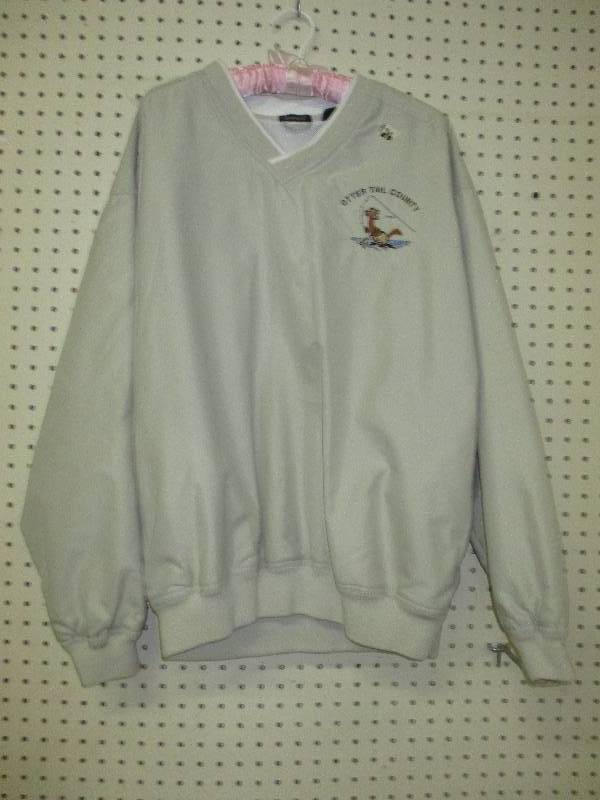 lot 102 image: Med conditionium Otter Tail Ct Pullover nice