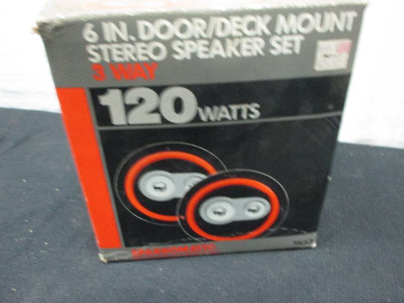 lot 136 image: 120 Watt 6inch doorDeck Mount Stereo Speaker Set