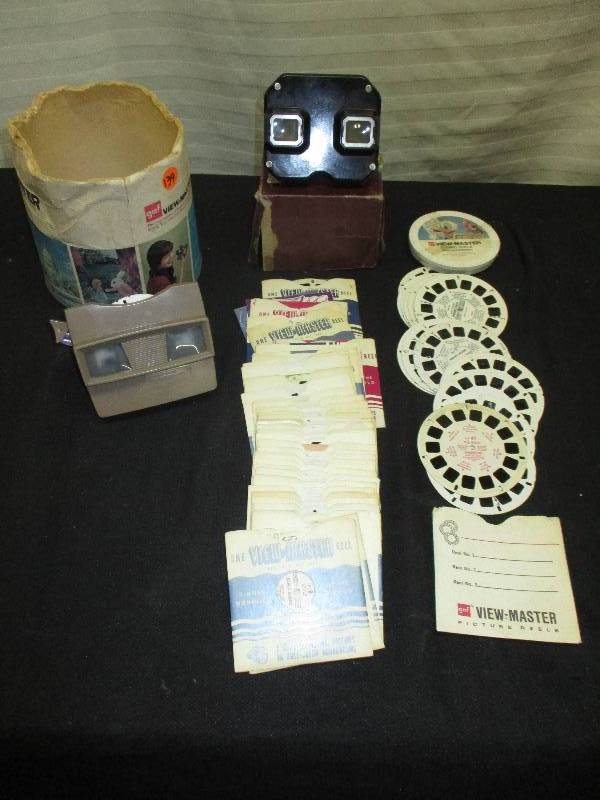 lot 139 image: Antique view master and all the reels
