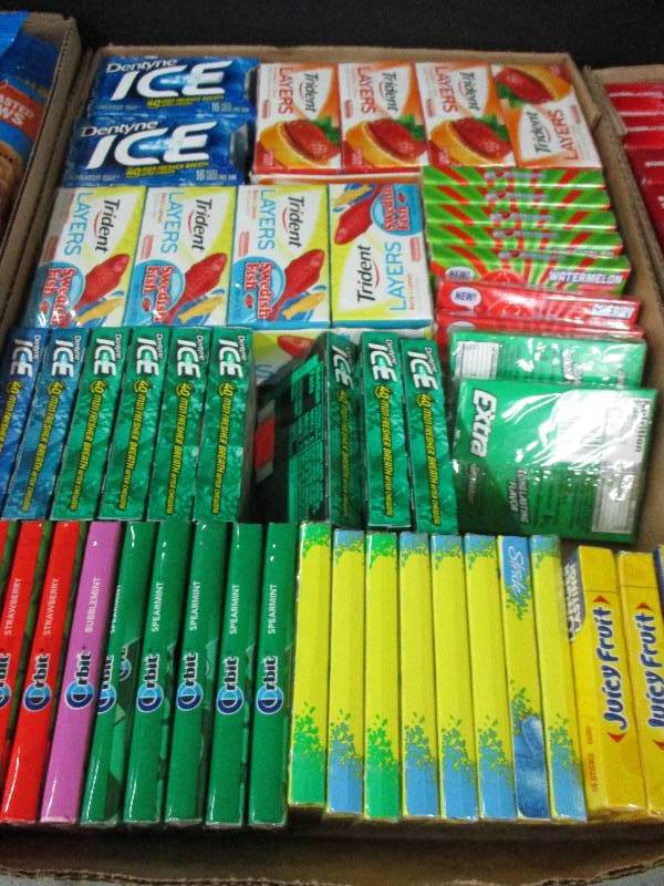 lot 173 image: 70 Packs of Gum