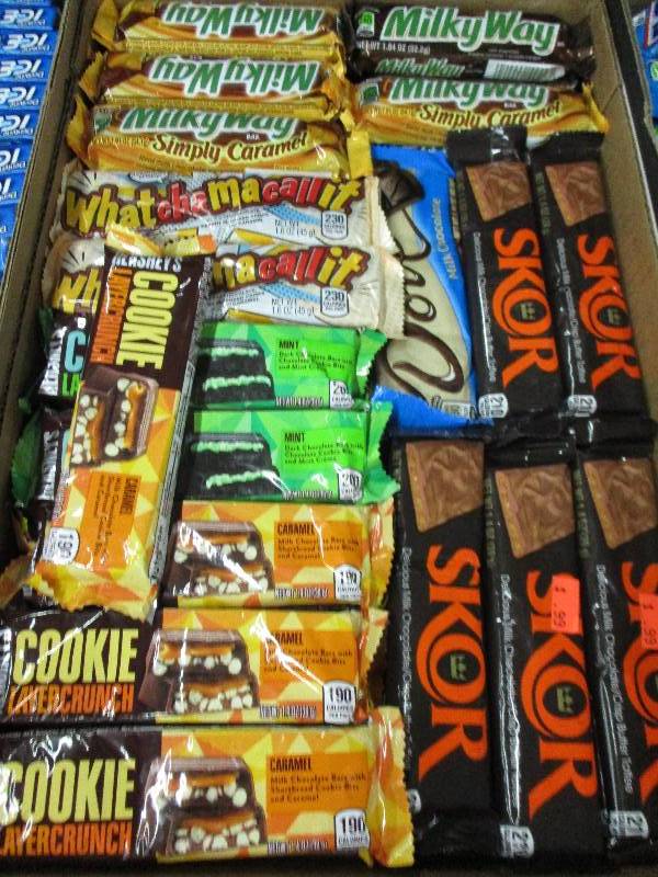 lot 177 image: 54 Herseys Bars