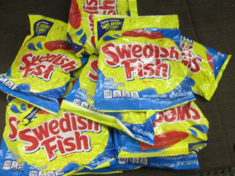 lot 25 image: 10 -4 oz Swedish Fish Candy...