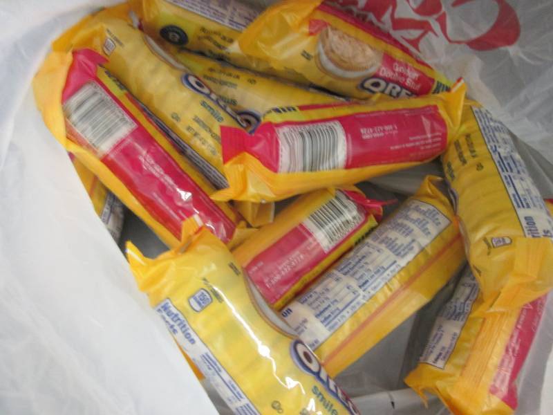 lot 28 image: 12- 4 oz Oreo Golden Double Stuffed...