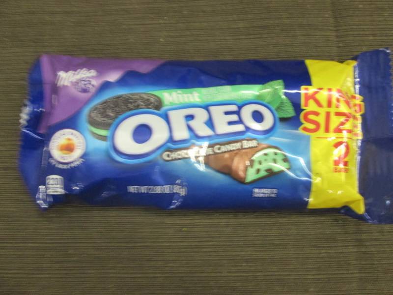 lot 30 image: 12 - 2.88 oz Oreo Mint Chocolate Ca...