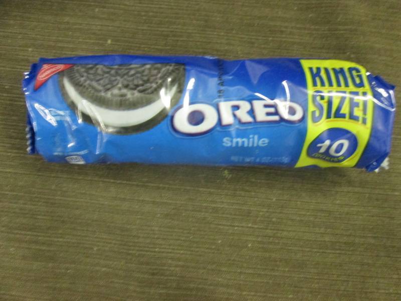 lot 52 image: 12- 4.1 oz pks Oreo Cookies...