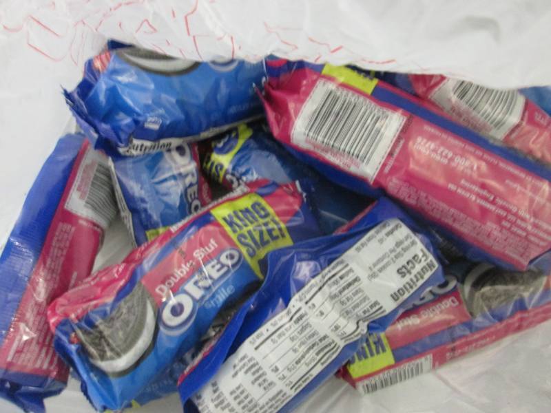 lot 53 image: 12- 4.1 oz pks  Oreo Double Stuf Co...
