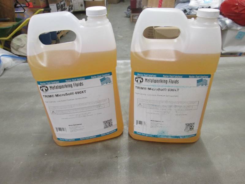 lot 120 image: 2 Gallons Metalworking Fluids TRIM...
