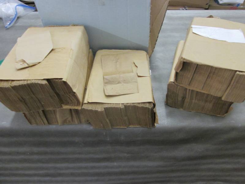 lot 125 image: 5 Packs Small Kraft Bags...