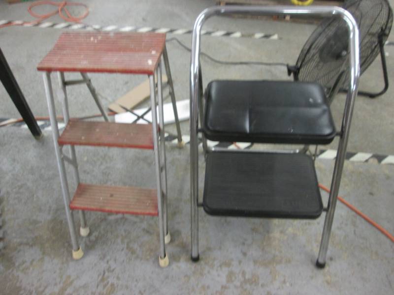 lot 133 image: 2 Step Stools...
