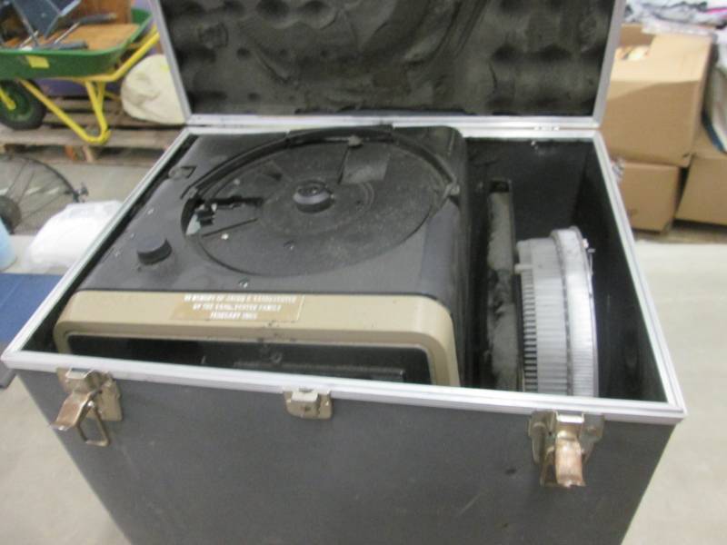 lot 136 image: Slide Projector in Case...