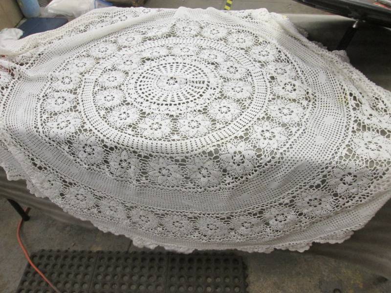 lot 137 image: Security Mirror, Crocheted Round Ta...