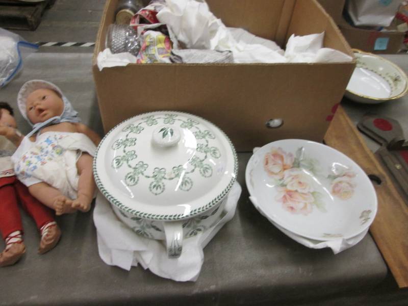 lot 146 image: Collectible Bowls( more wrapped), S...